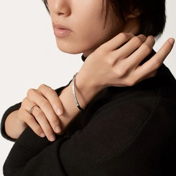 NEW Small Model Screw Cuff Bangle Love Bracelet with Screwdriver in Silver - Picture 10 of 14